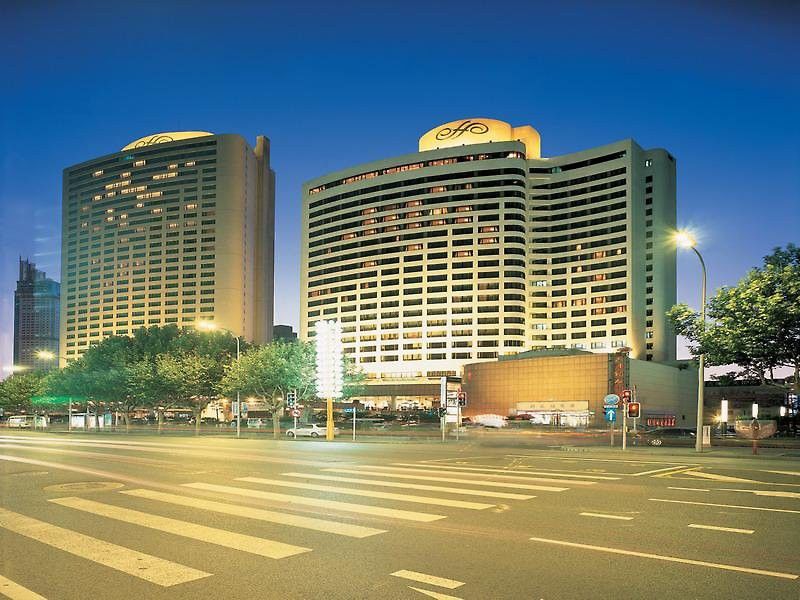 Furama Hotel Далиен Екстериор снимка