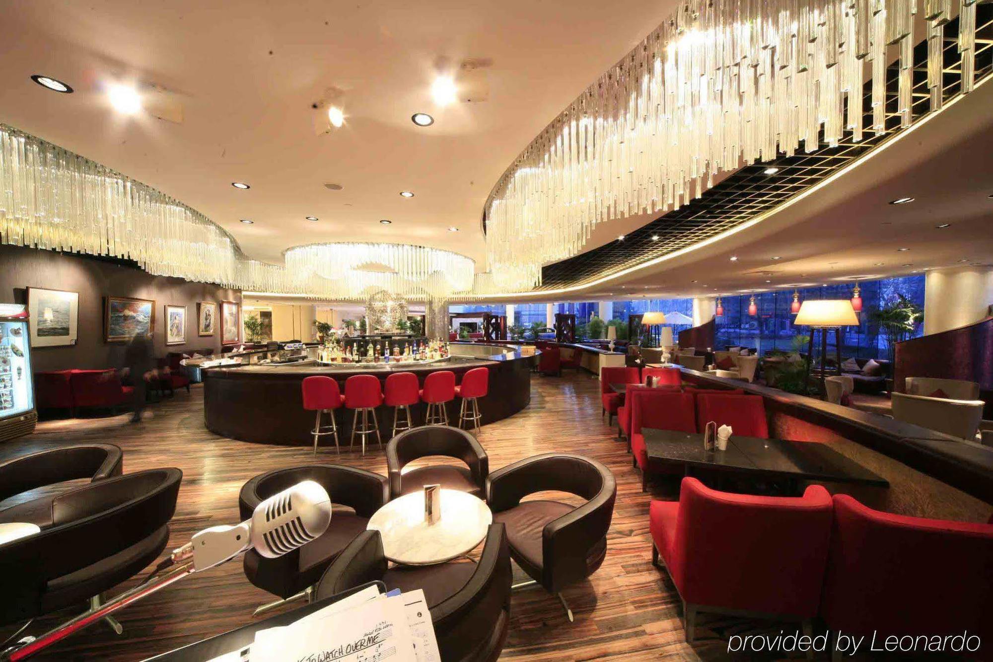 Furama Hotel Далиен Екстериор снимка